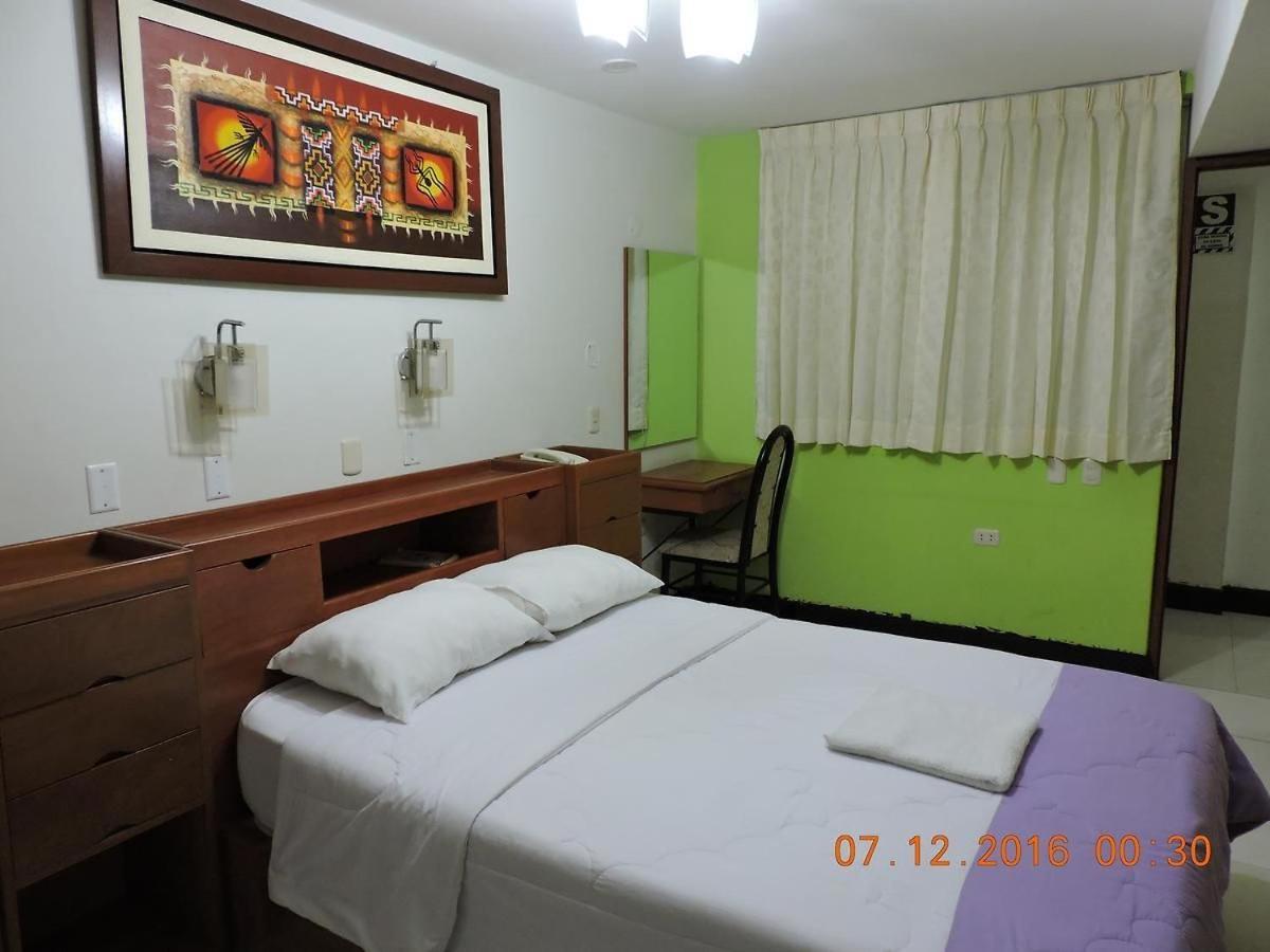 Hotel Bayovar بيورا المظهر الخارجي الصورة